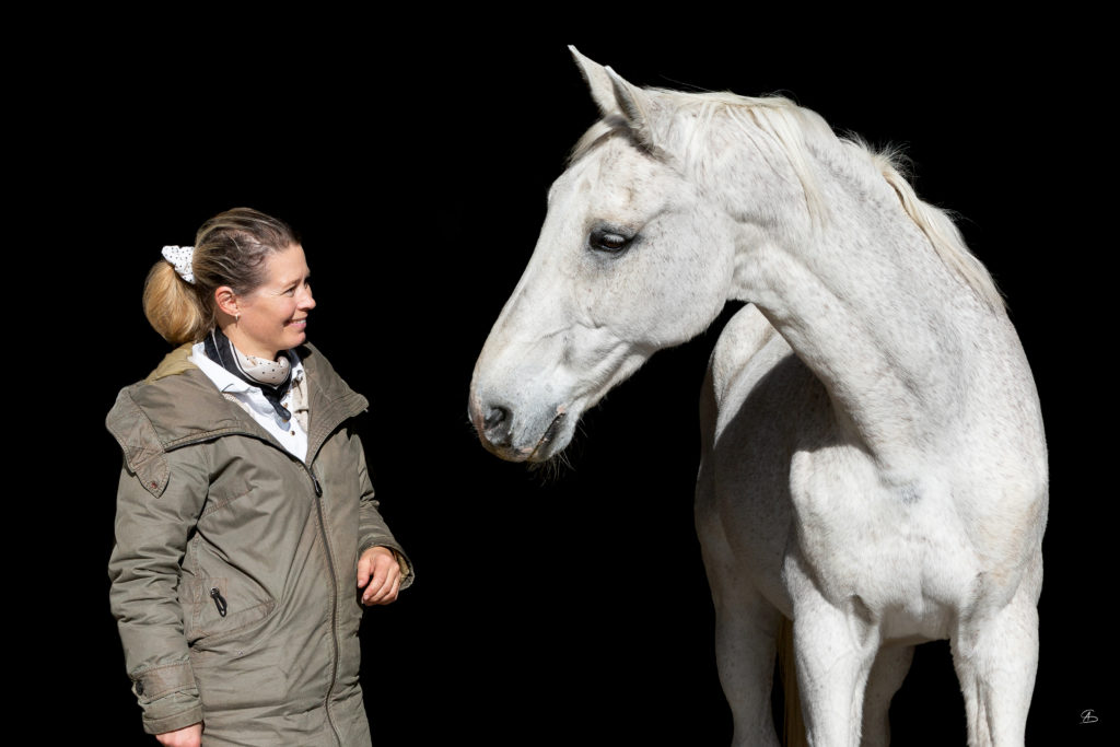 Pferde als Spiegel unserer Seele - pferdegestütztes Coaching wirkt rasch auf der emotionalen Ebene und bringt grosse Fortschritte in der persönlichen Entwicklung

